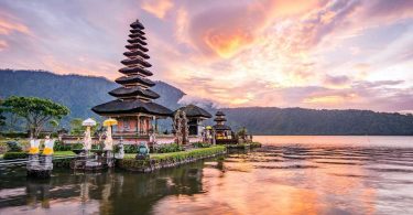 السياحة في إندونيسيا